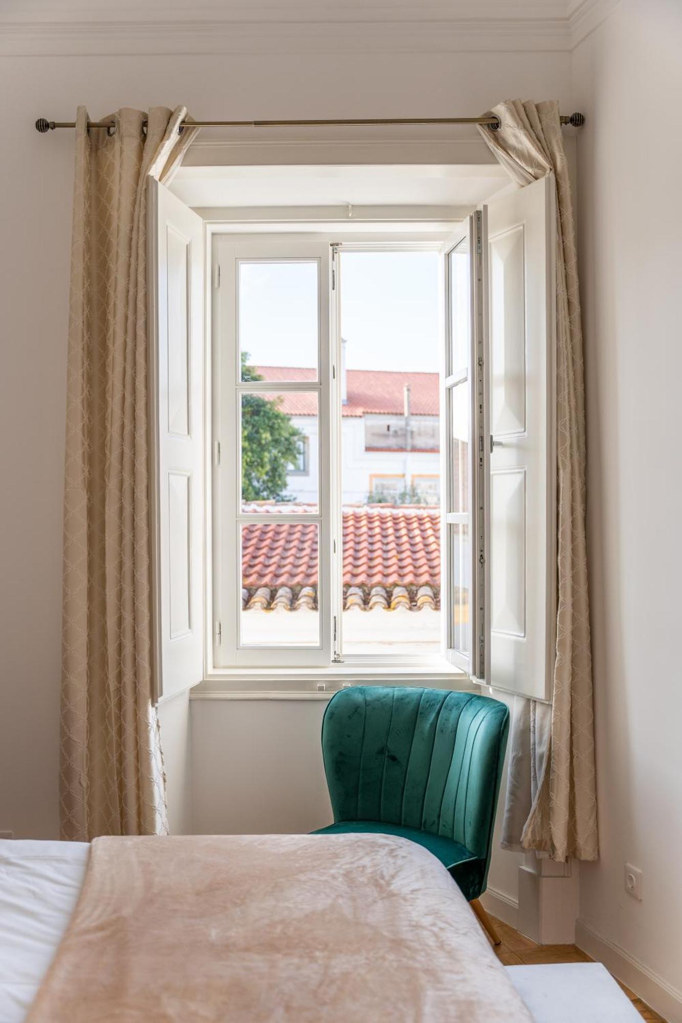Guest House - Palacio Diana Evora Bagian luar foto