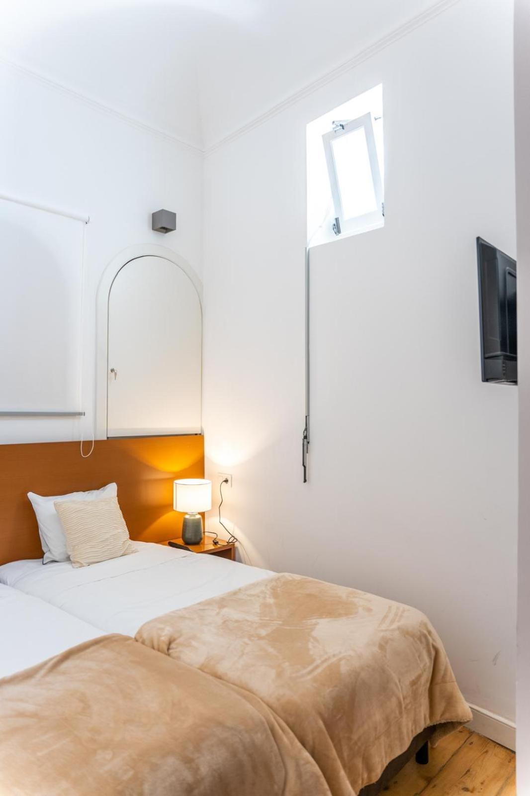 Guest House - Palacio Diana Evora Bagian luar foto