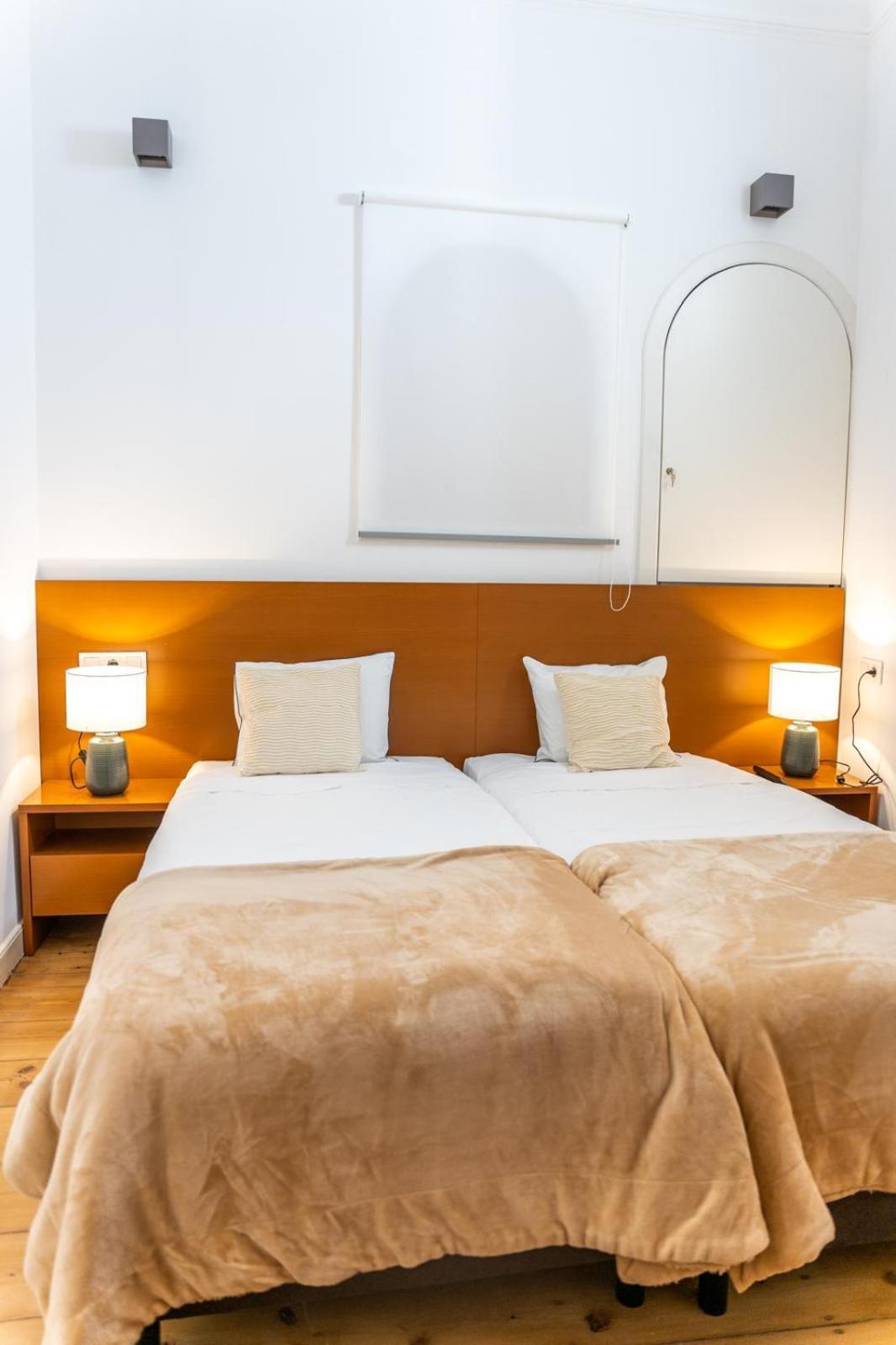 Guest House - Palacio Diana Evora Bagian luar foto